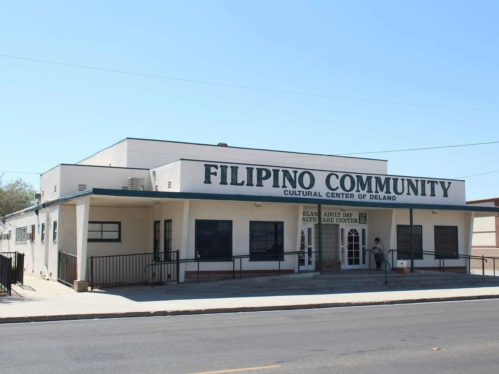 The Delano Filipino Community Hall (0755a71d a288 4f0d beaf b6c07d0188c1), Delano, California, United States
