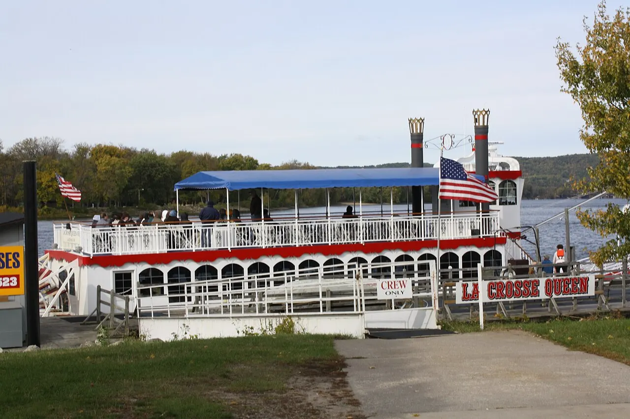 La Crosse Queen, La Crosse, Wisconsin, United States