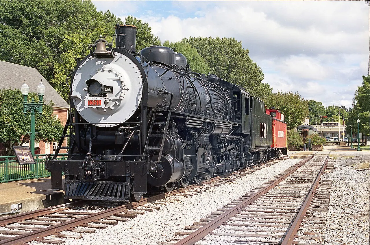 Collierville Train Depot and Frisco Locomotive, Collierville, Tennessee, United States