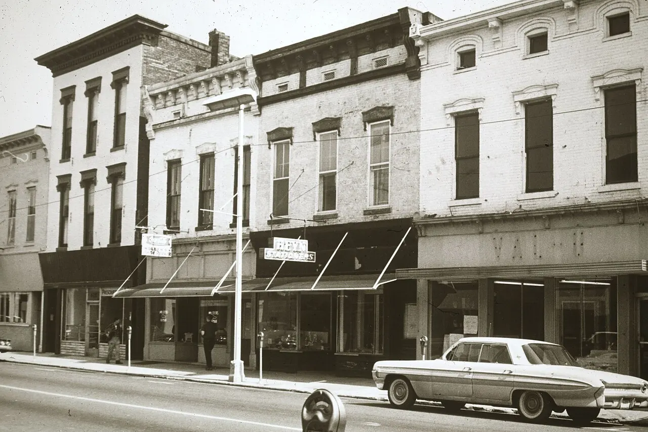 Spring Street Jeffersonville, Jeffersonville, Indiana, United States