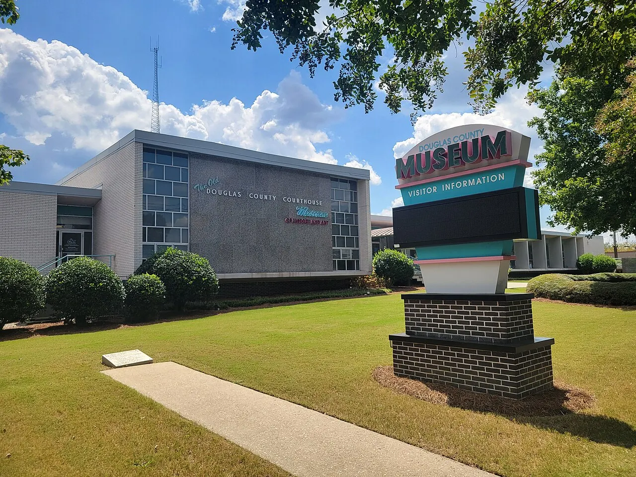 Douglas County Courthouse, Douglasville, Georgia, United States