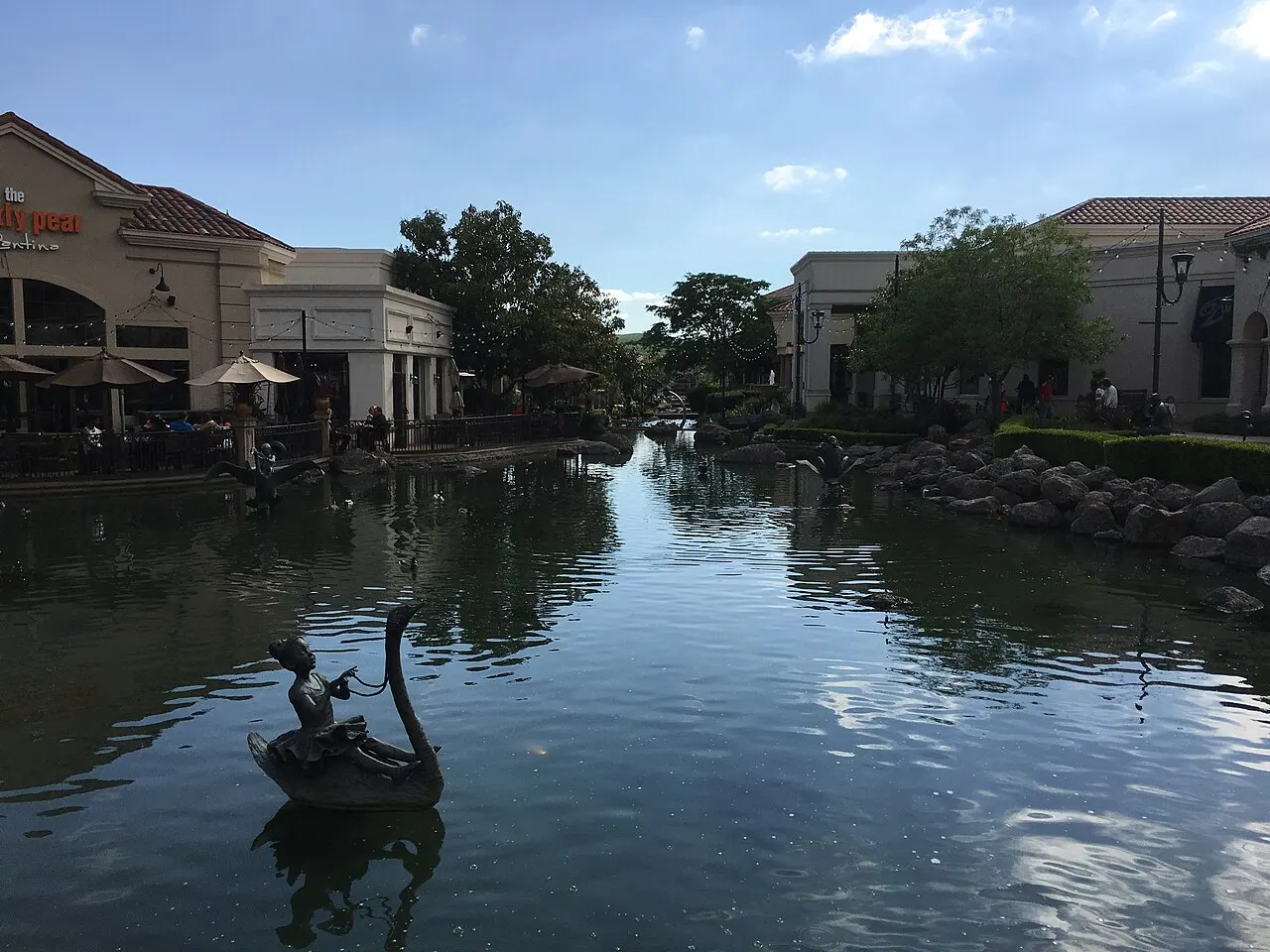 Blackhawk Plaza, Danville, California, United States