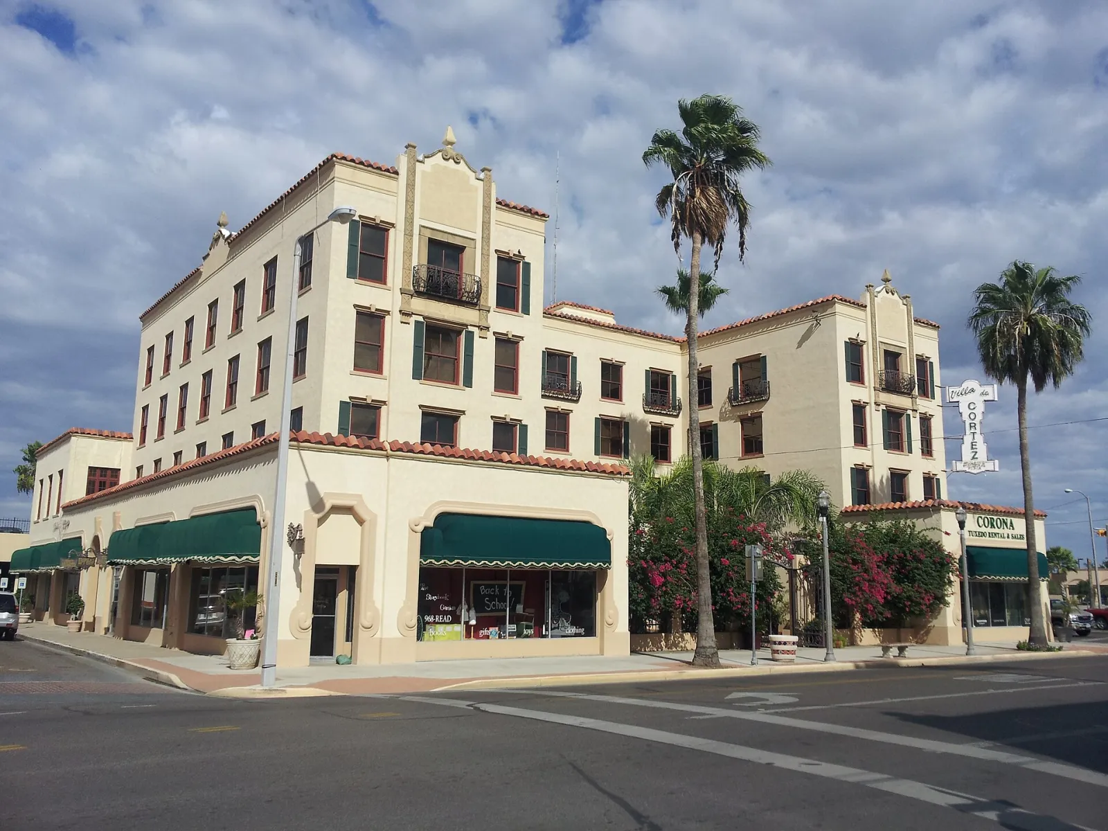 Cortez Hotel 2012 09 13 14 00 10, Weslaco, Texas, United States
