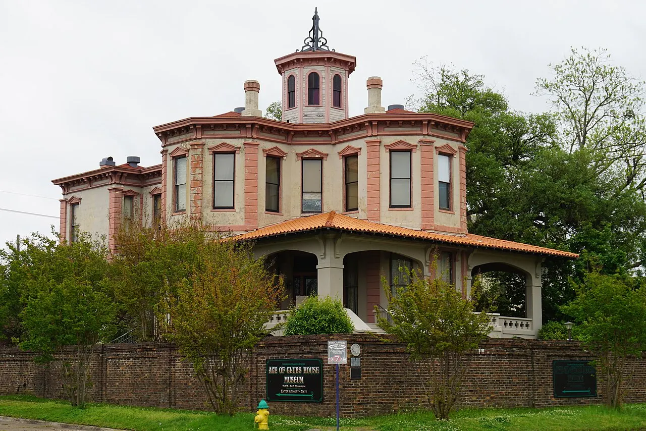 Ace of Clubs House, Texarkana, Texas, United States