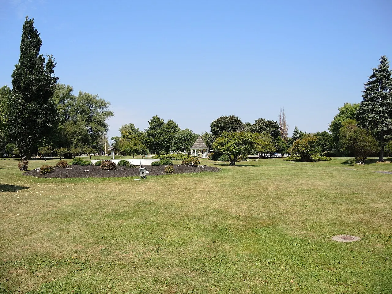 North Tonawanda Botanical Gardens, North Tonawanda, New York, United States