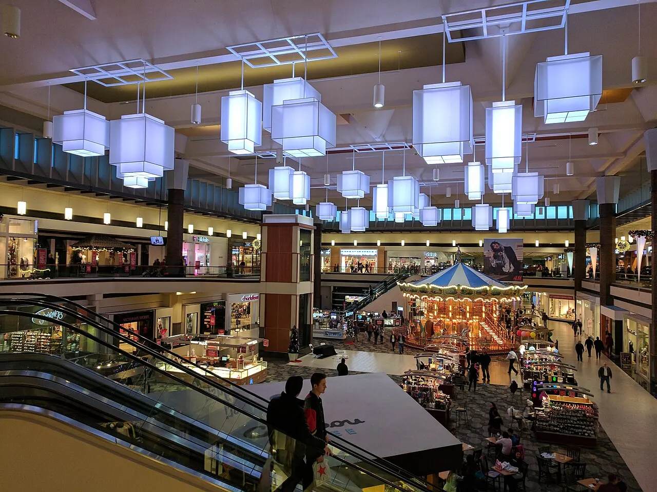 Maplewood Mall, Maplewood, Minnesota, United States