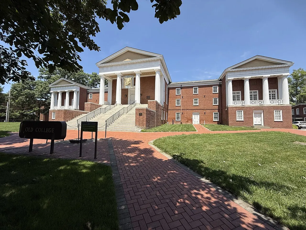 Old College Gallery, Newark, Delaware, United States
