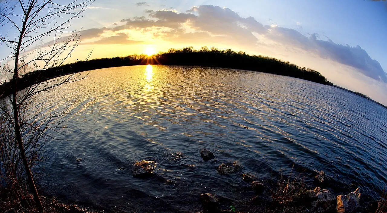 Creve Coeur Lake Memorial Park, Maryland Heights, Missouri, United States