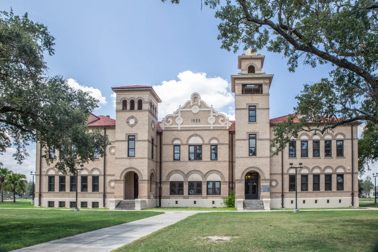 King School Wiki, Kingsville, Texas, United States