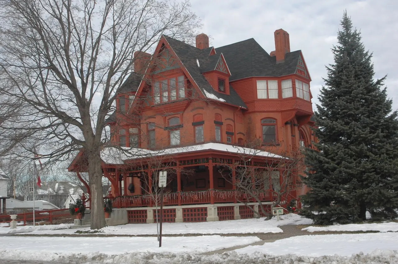 George M. Curtis Mansion, Clinton, Iowa, United States