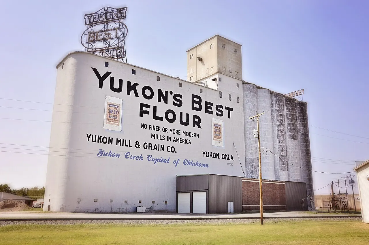 Yukon's Best Flour Sign, Yukon, Oklahoma, United States