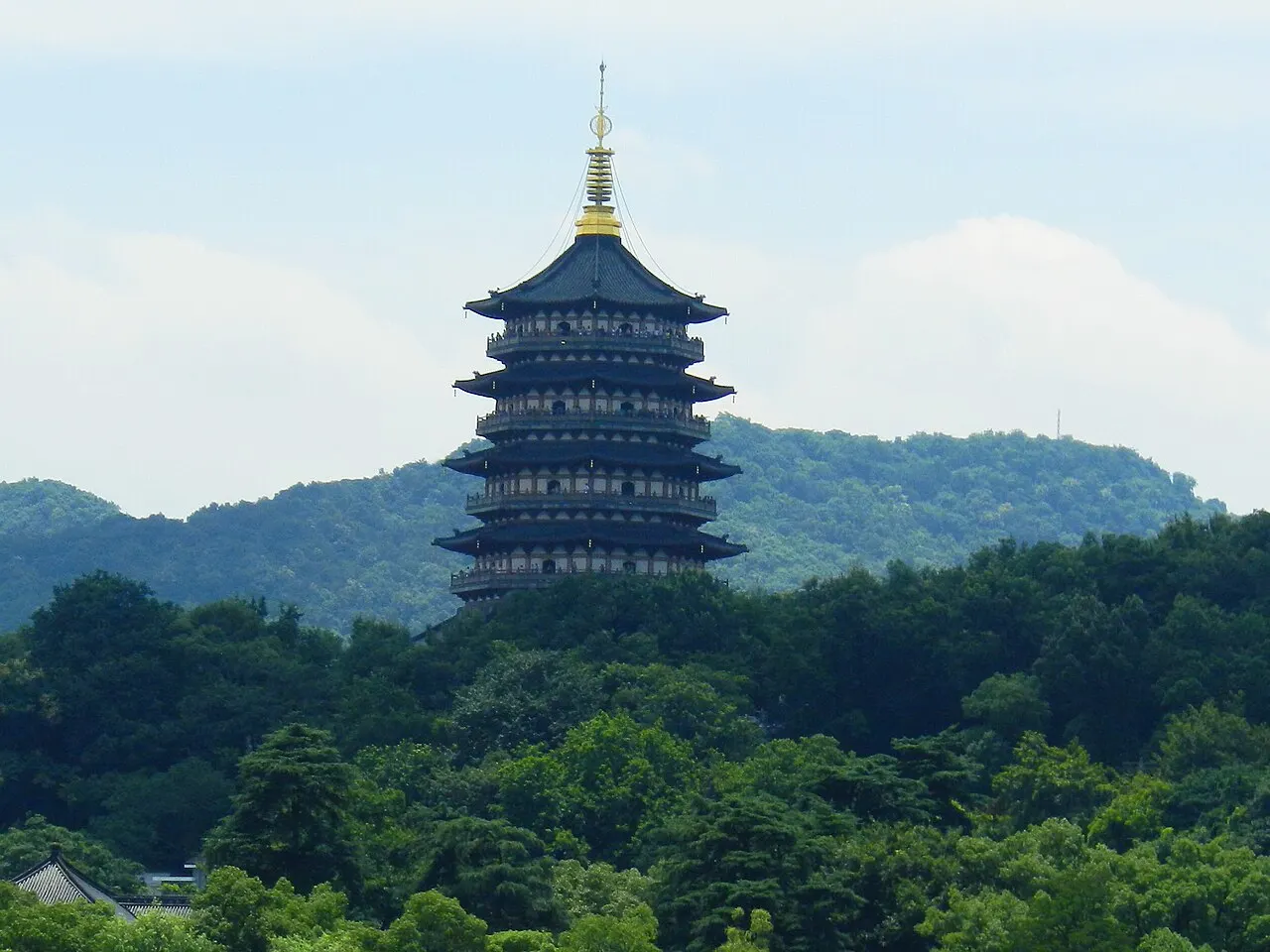 Leifeng Pagoda, Hangzhou, Zhejiang, China