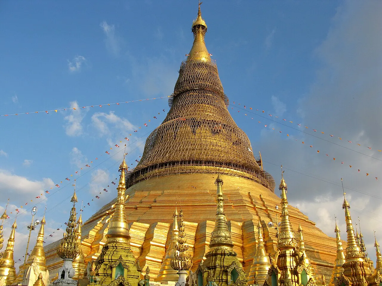 Shwedagon Pagoda, Yangon, Yangon, Myanmar