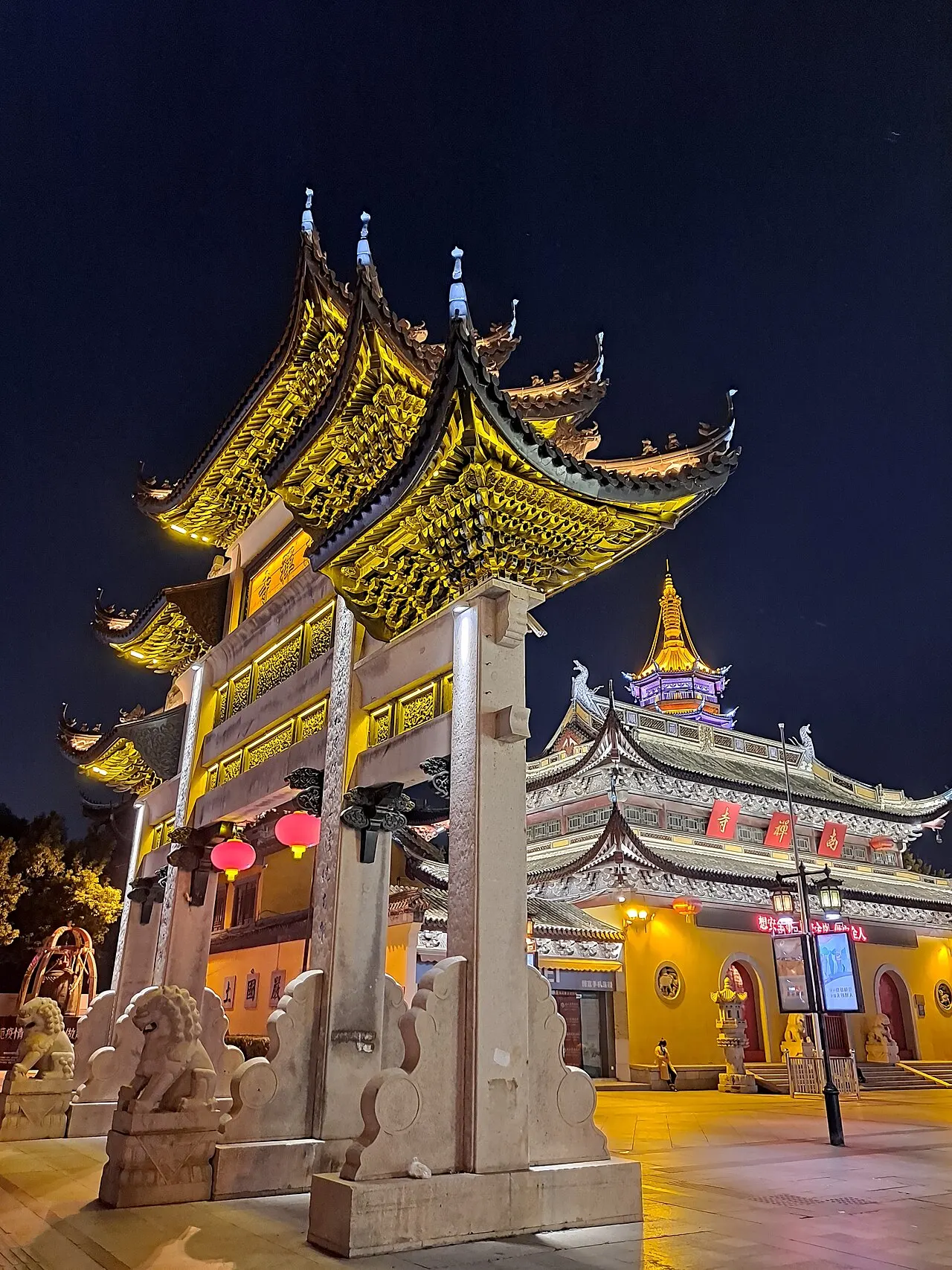 Nanchan Temple, Wuxi, Jiangsu, China