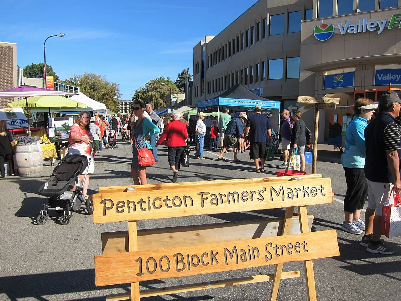 Penticton Farmers Market, Penticton, British Columbia, Canada