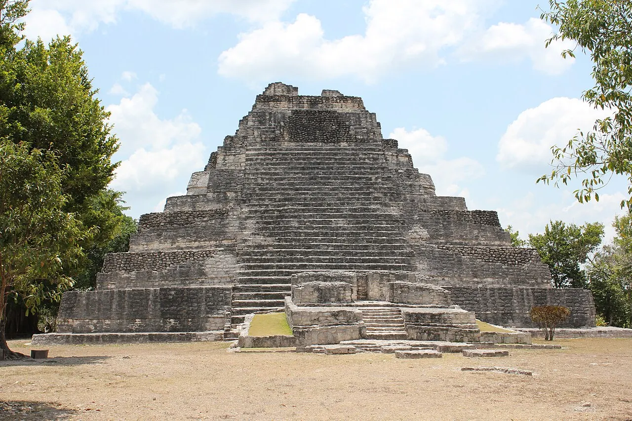 Gran Basamento, Chacchoben, Quintana Roo, Mexico