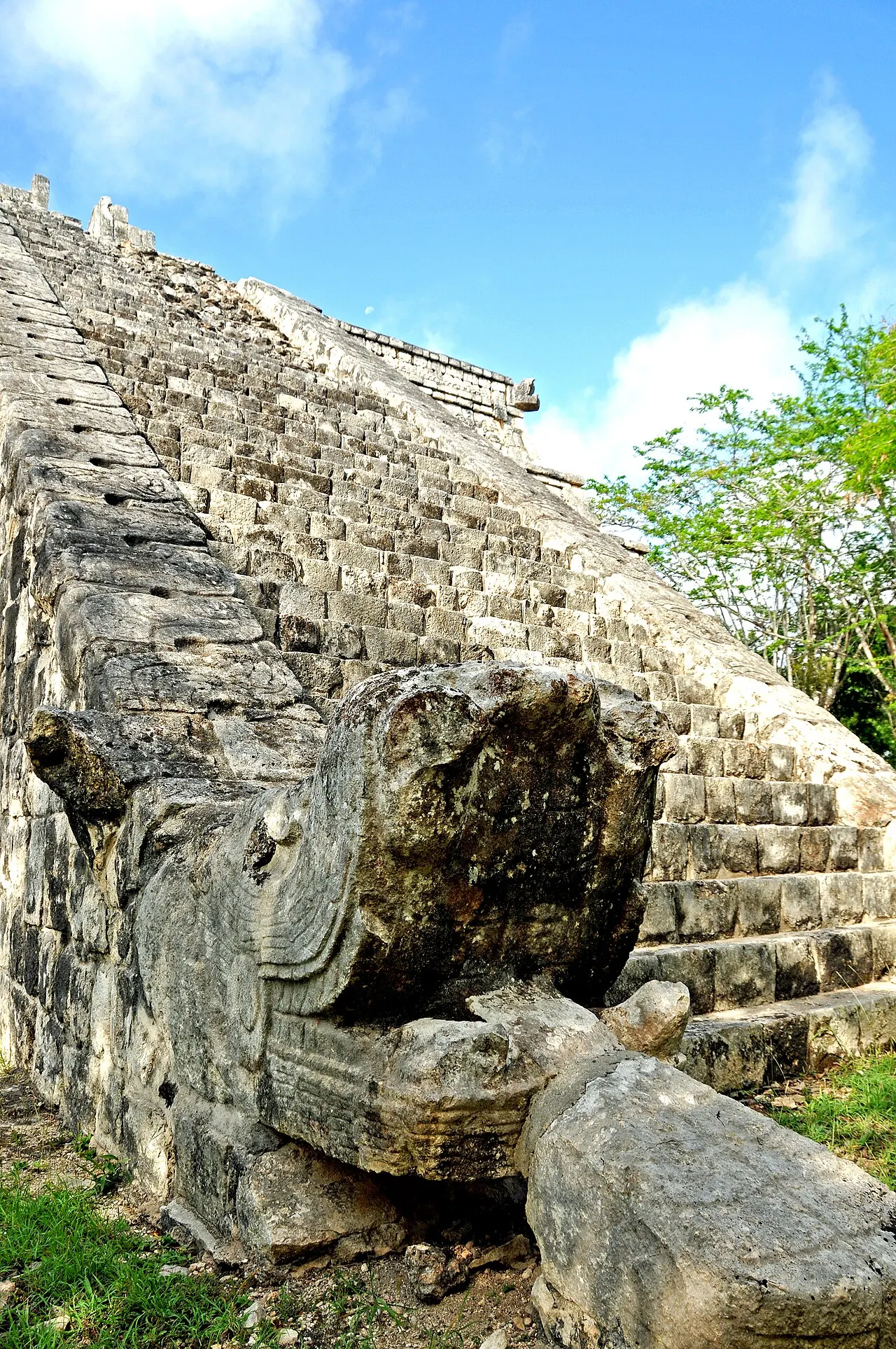 Osario Pyramid, Chichén Itzá, Yucatán, Mexico