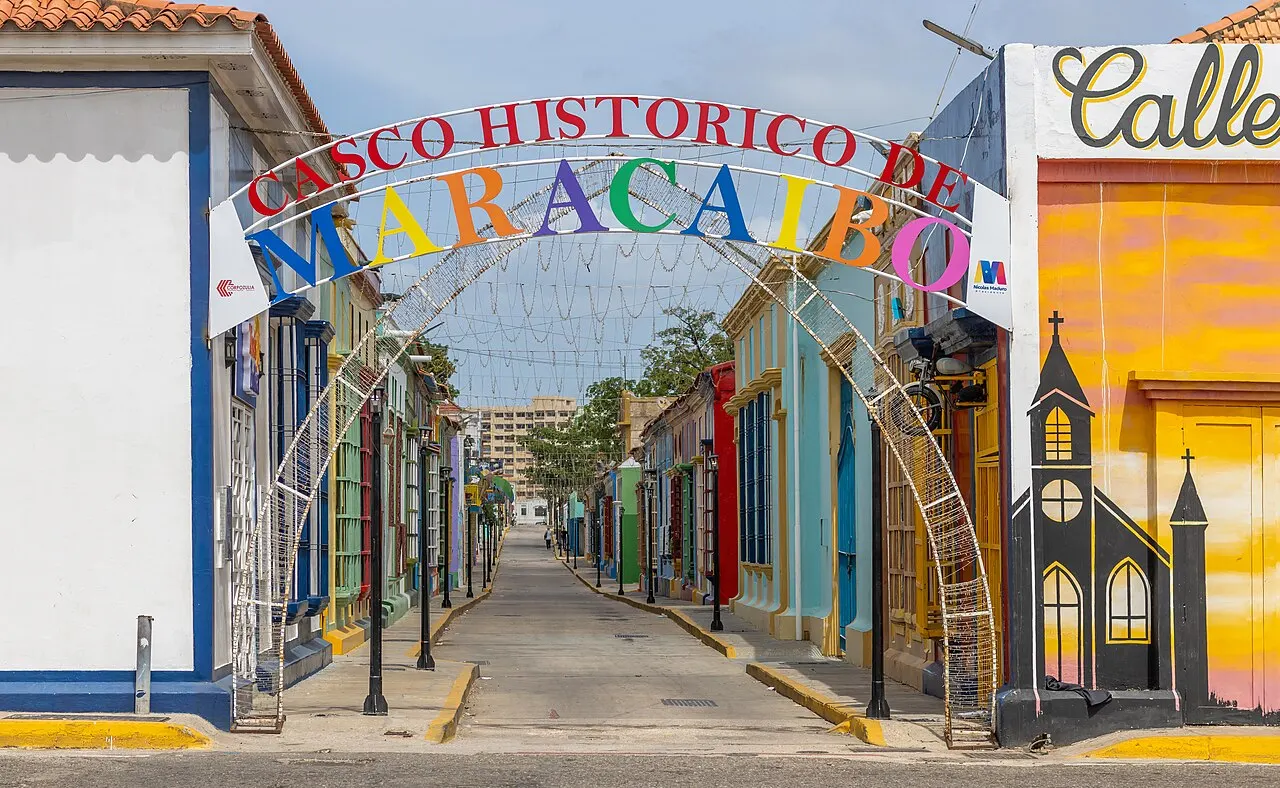 Calle Carabobo, Maracaibo, Zulia, Venezuela