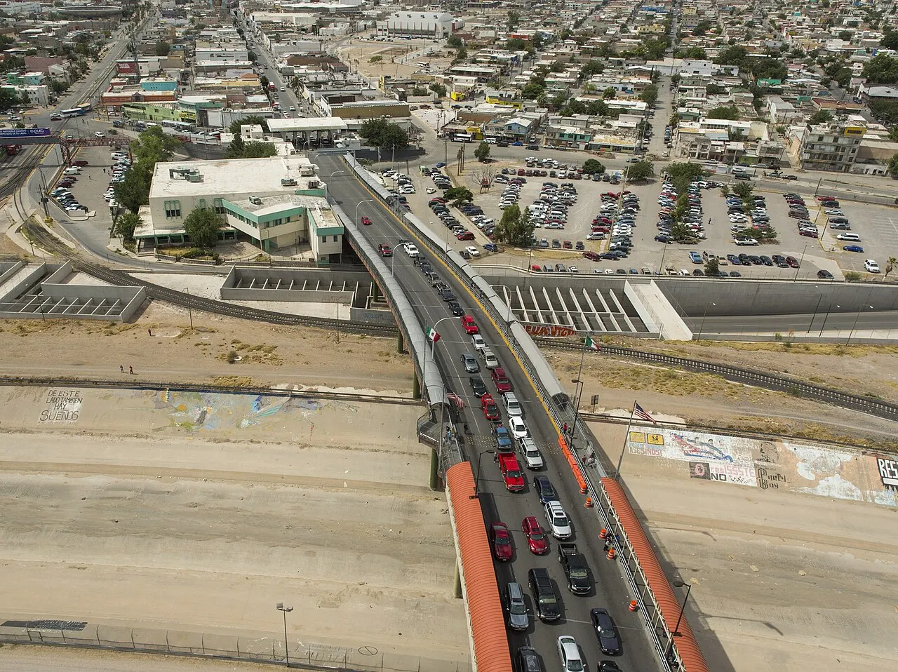 Paso del Norte International Bridge, Ciudad Juárez, Chihuahua, Mexico