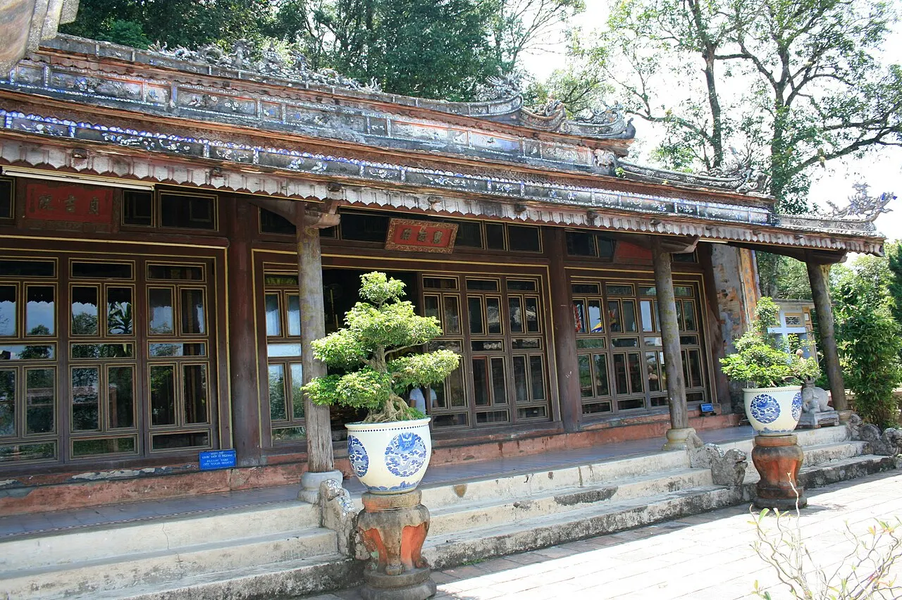 Hon Chen Temple, Huế, Thừa Thiên Huế Province, Vietnam