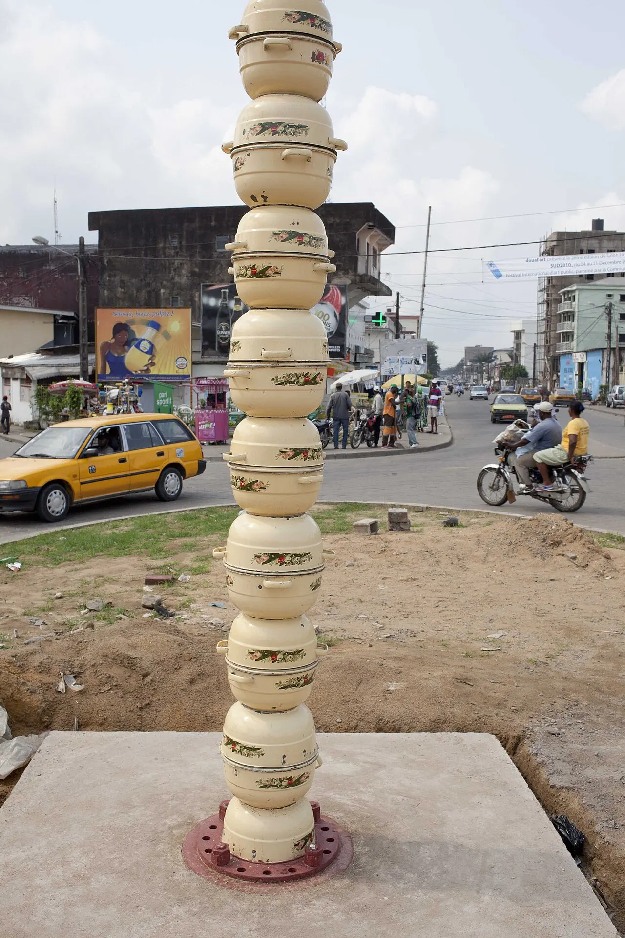 La Colonne Pascale, Douala, Littoral, Cameroon