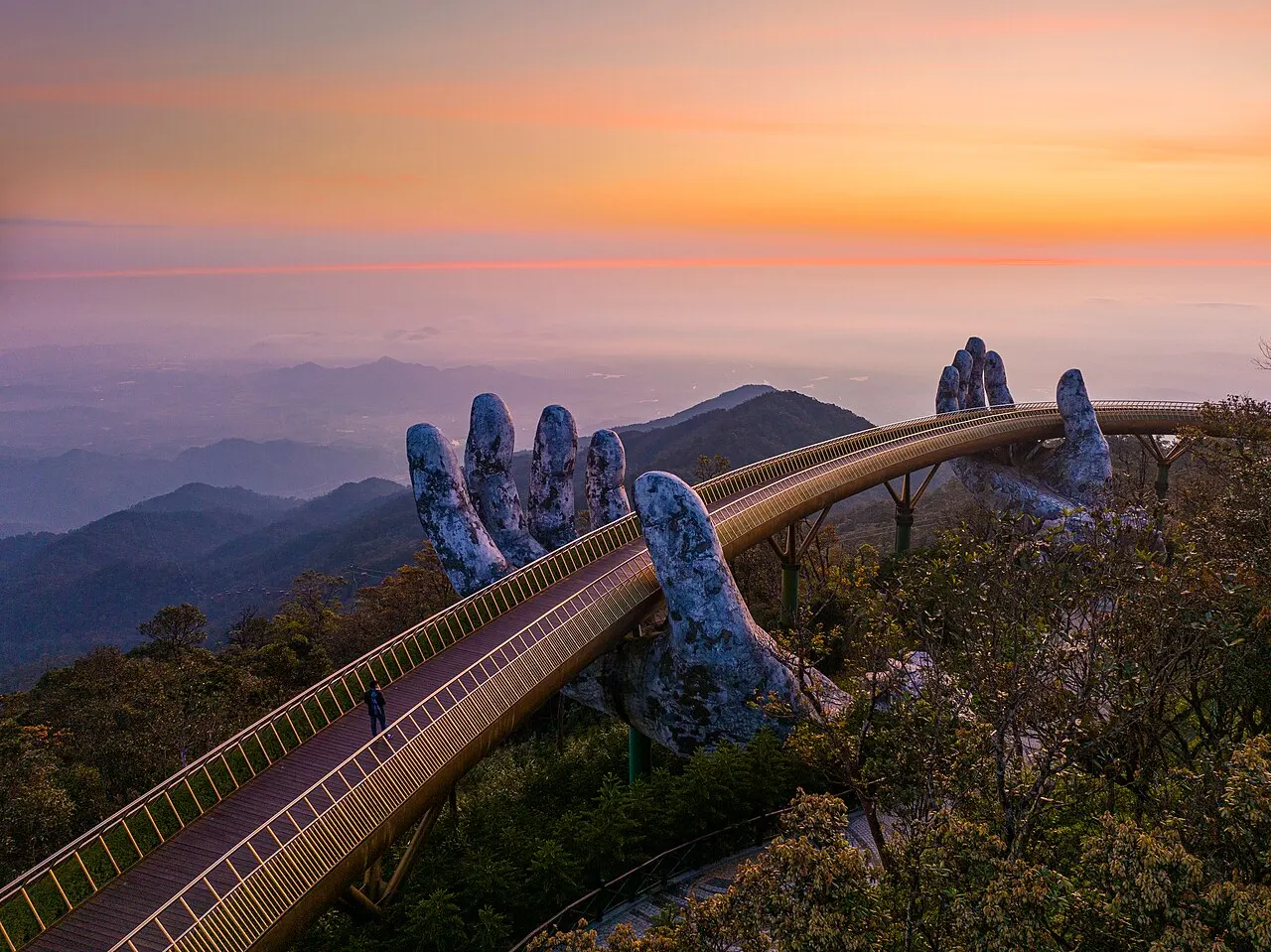 Ba Na Hills Golden Bridge, Da Nang, Da Nang City, Vietnam