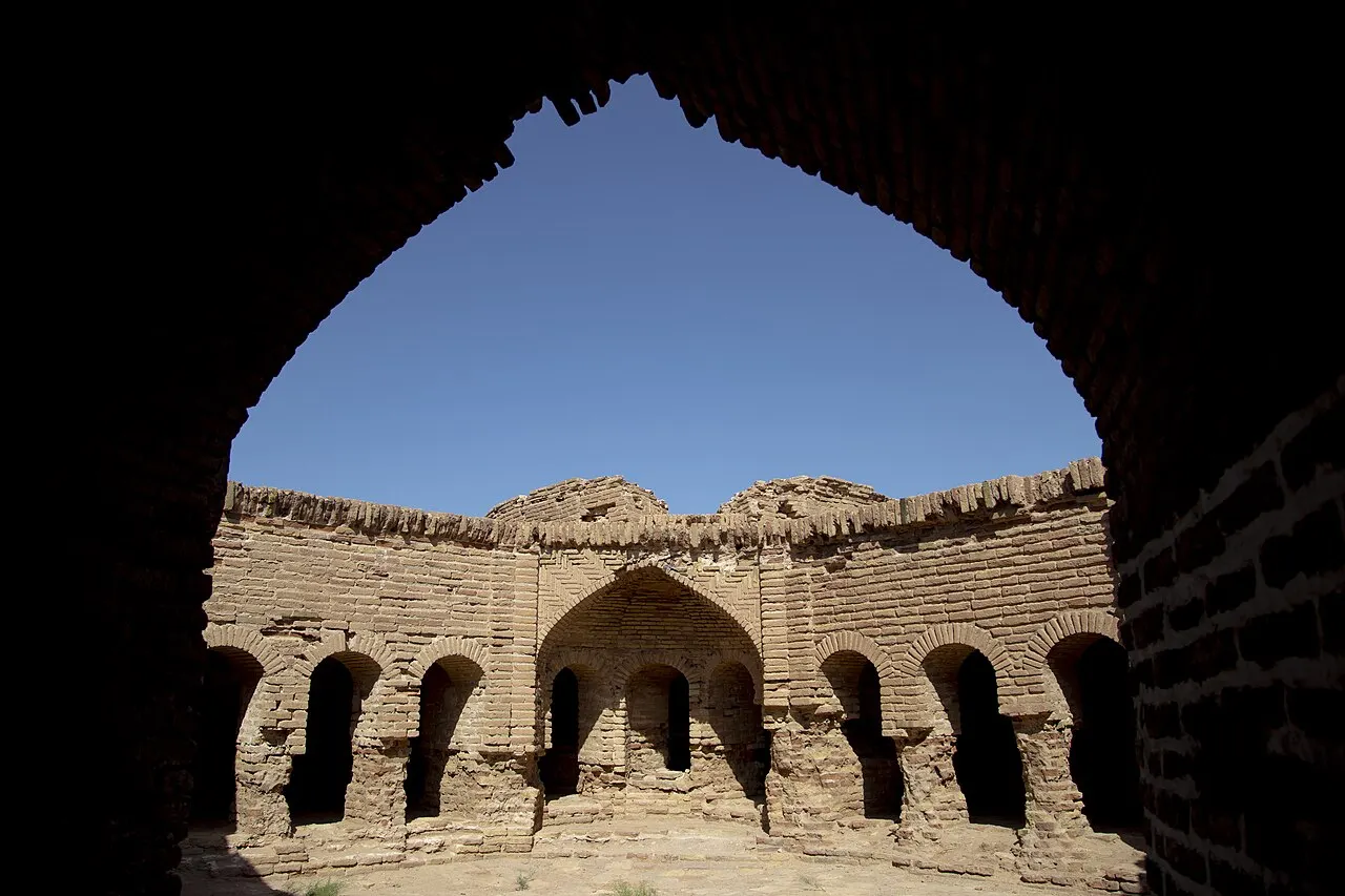 Dayr-e Gachin Caravanserai, Qom, Qom Province, Iran
