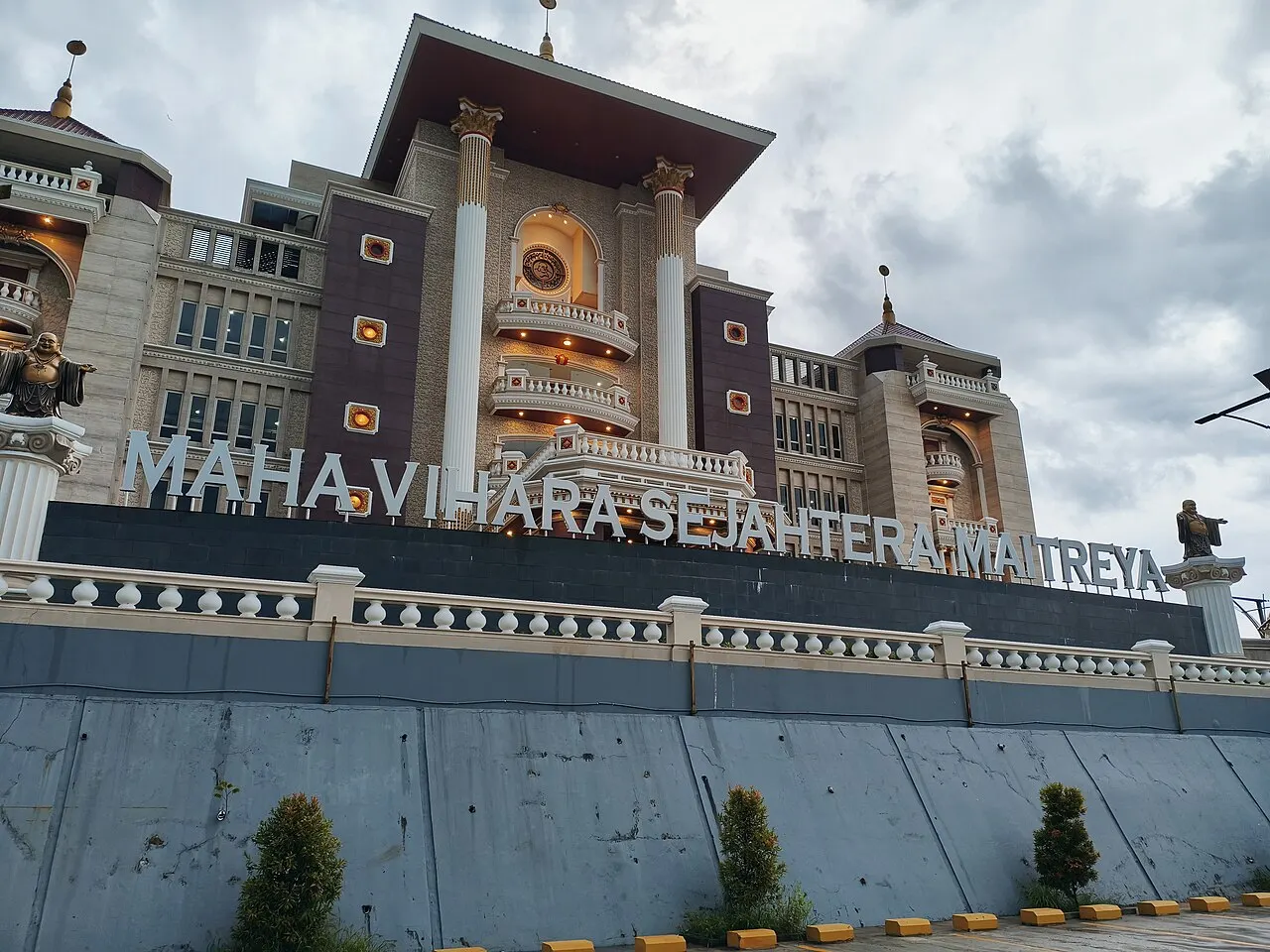 Maha Vihara Maitreya, Samarinda, East Kalimantan, Indonesia