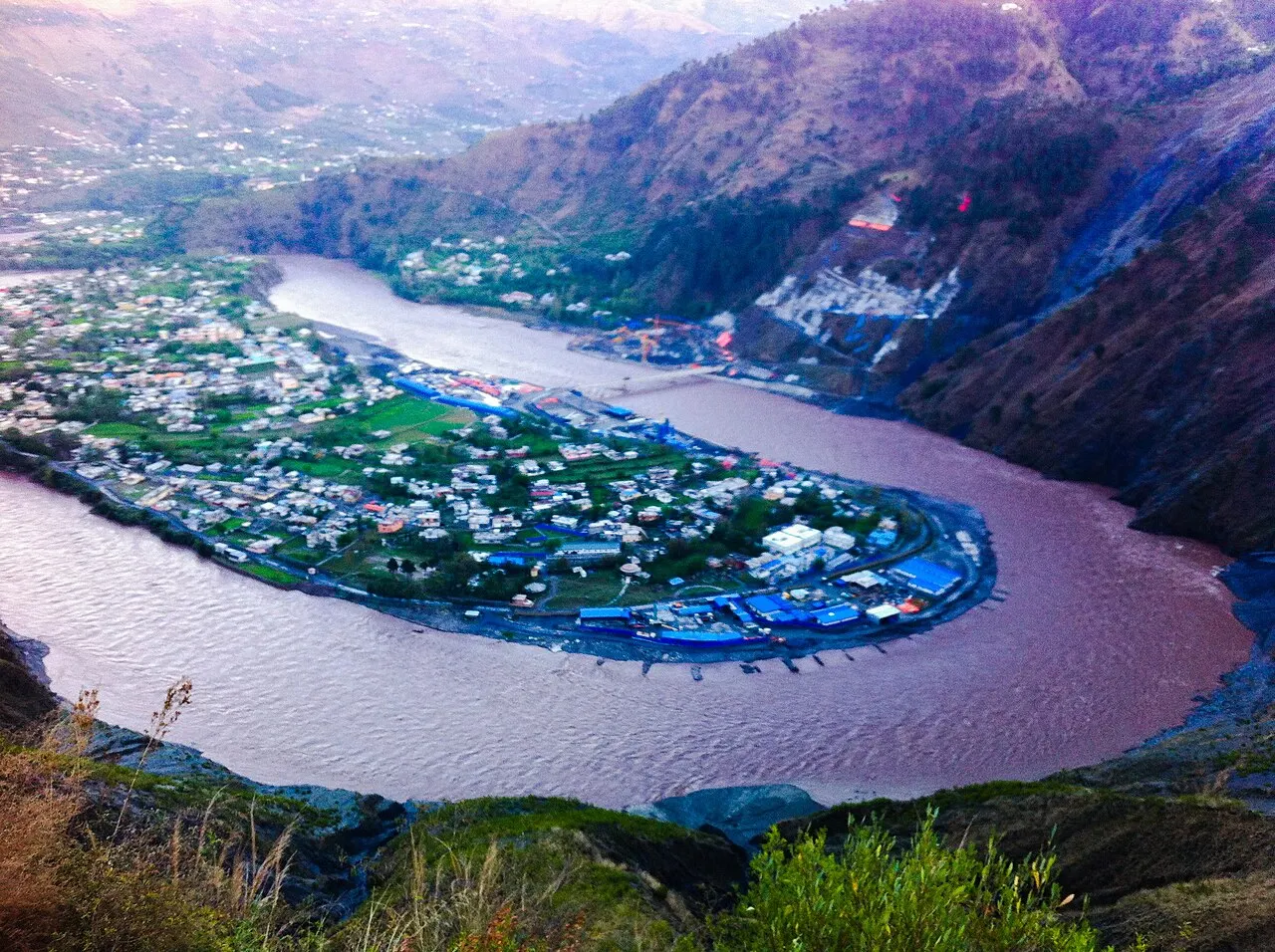 Jhelum River Muzaffarabad, Muzaffarābād, Azad Kashmir, Pakistan