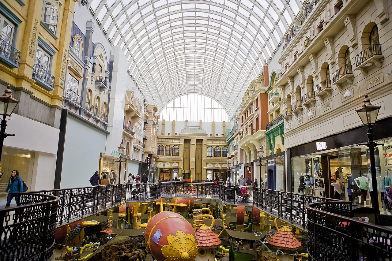 West Edmonton Mall, Edmonton, Alberta, Canada