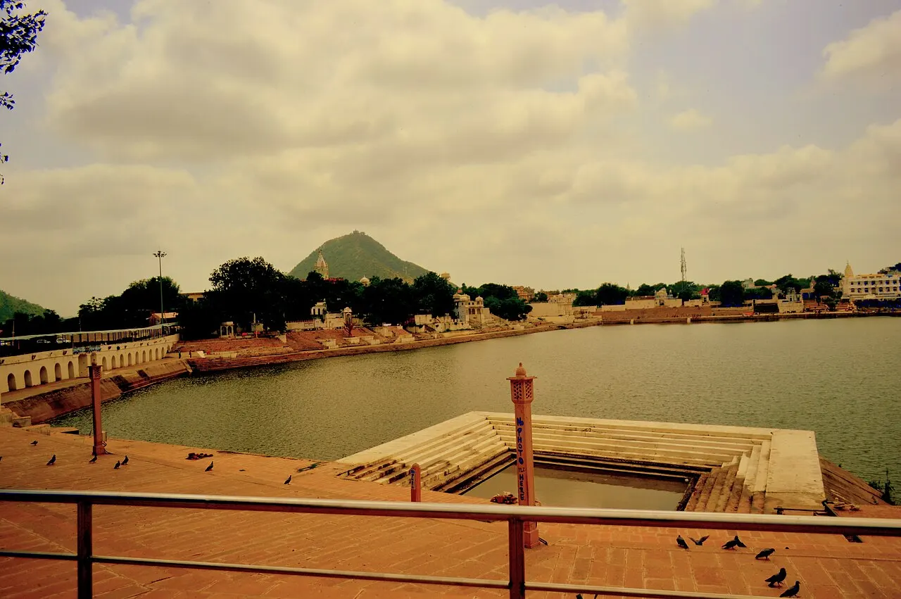 Pushkar Lake, Ajmer, Rajasthan, India