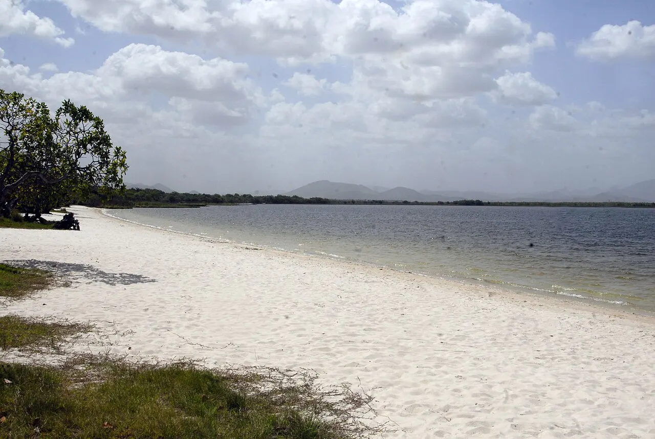 Lago Caracaranã, Boa Vista, Roraima, Brazil
