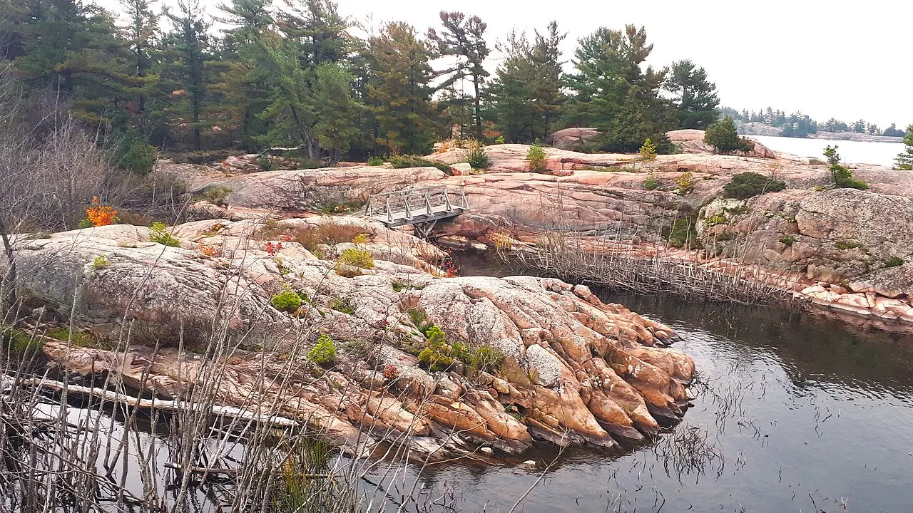 Chikanishing Trail, Killarney Provincial Park, Ontario, Canada