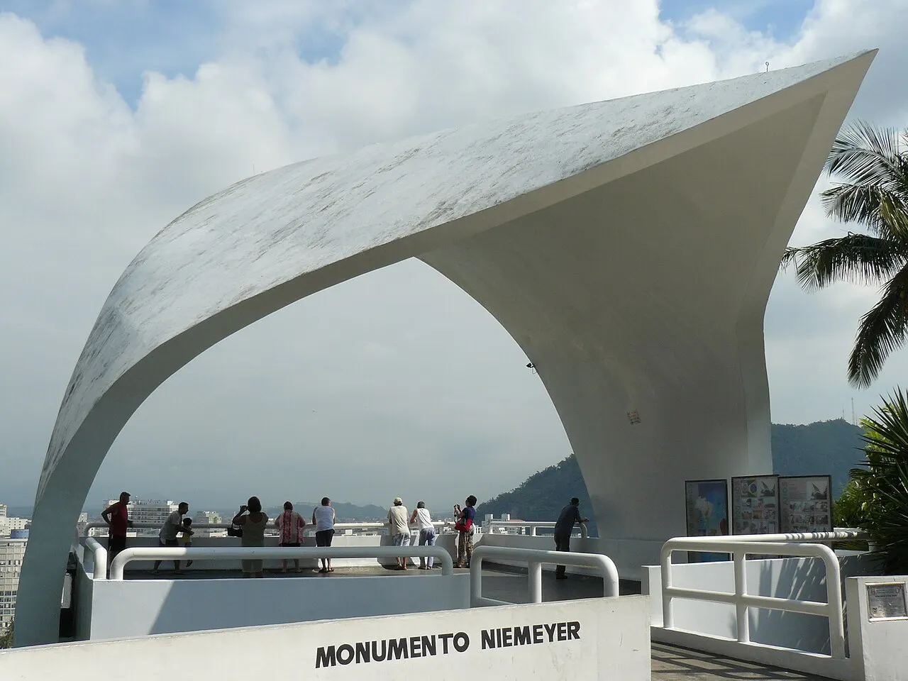 Monumento Niemeyer, São Vicente, São Paulo, Brazil