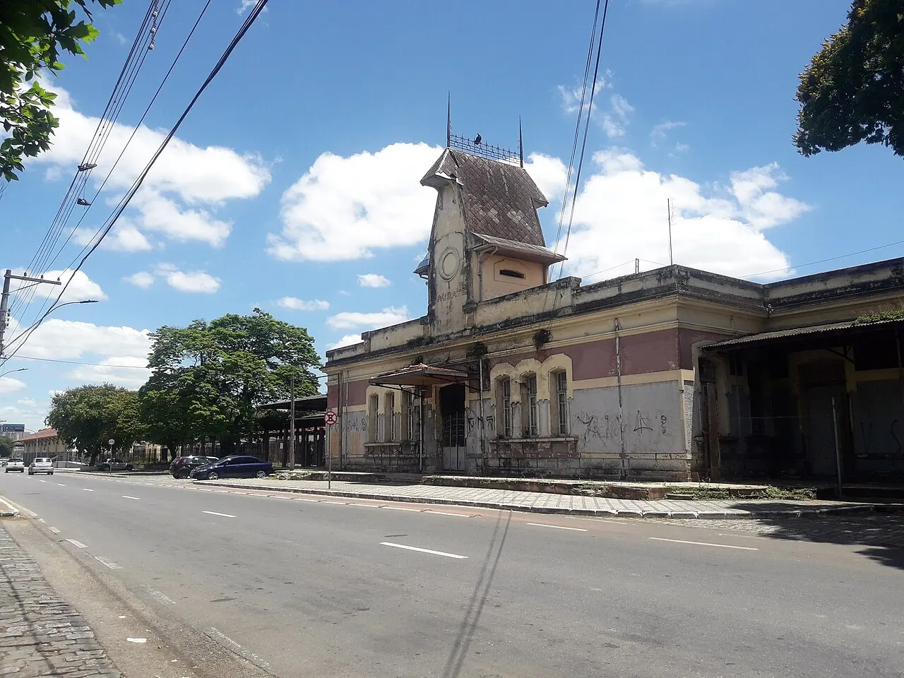 Taubaté Railway Station, Taubaté, São Paulo, Brazil