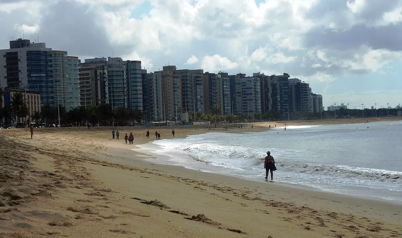 Praia de Camburi, Vitória, Espírito Santo, Brazil