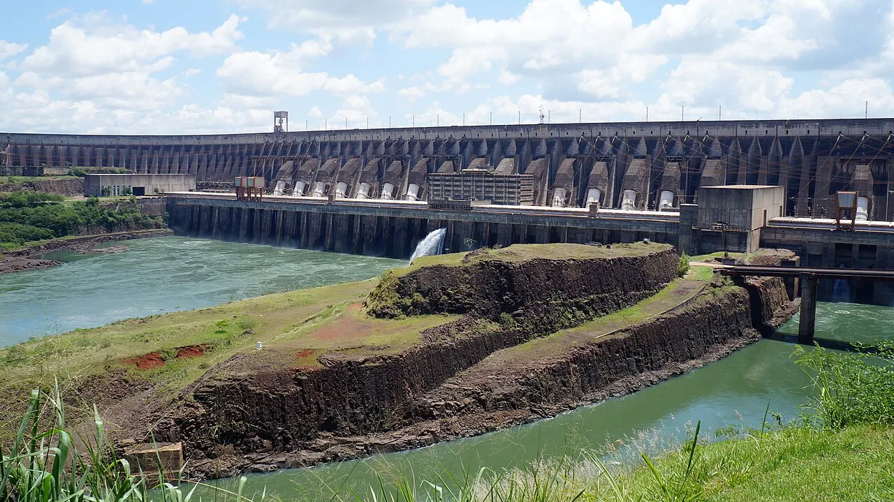 Itaipu Dam, Foz do Iguaçu, Paraná, Brazil