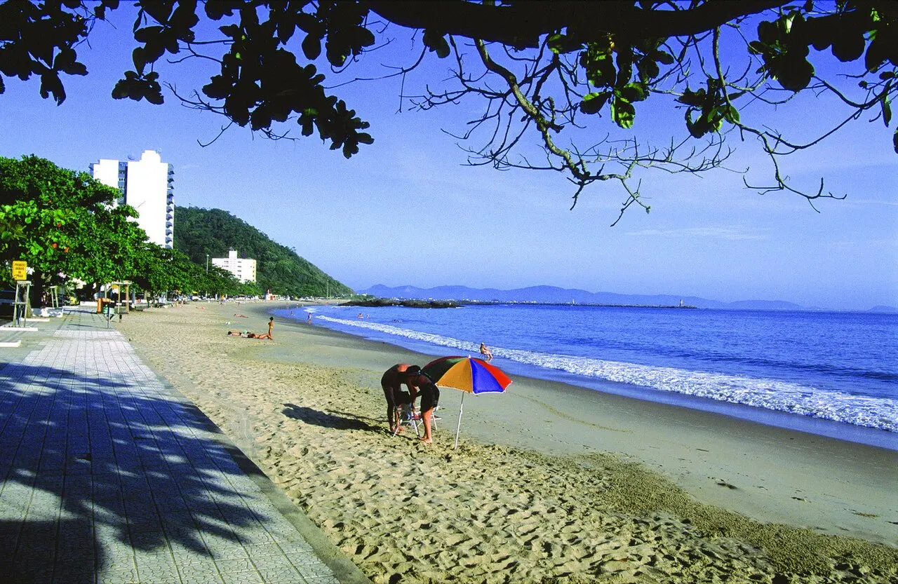 Praia de Cabeçudas, Itajaí, Santa Catarina, Brazil
