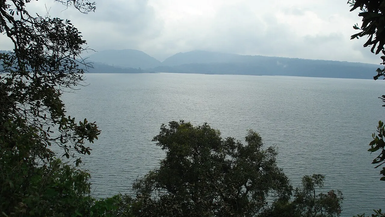 Lago de Zirahuén, Santa Clara del Cobre, Michoacán, Mexico