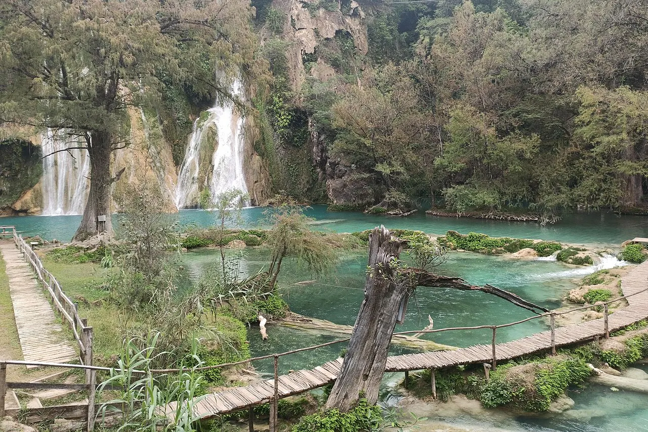 Cascadas de Minas Viejas, Huasteca Potosina, San Luis Potosí, Mexico