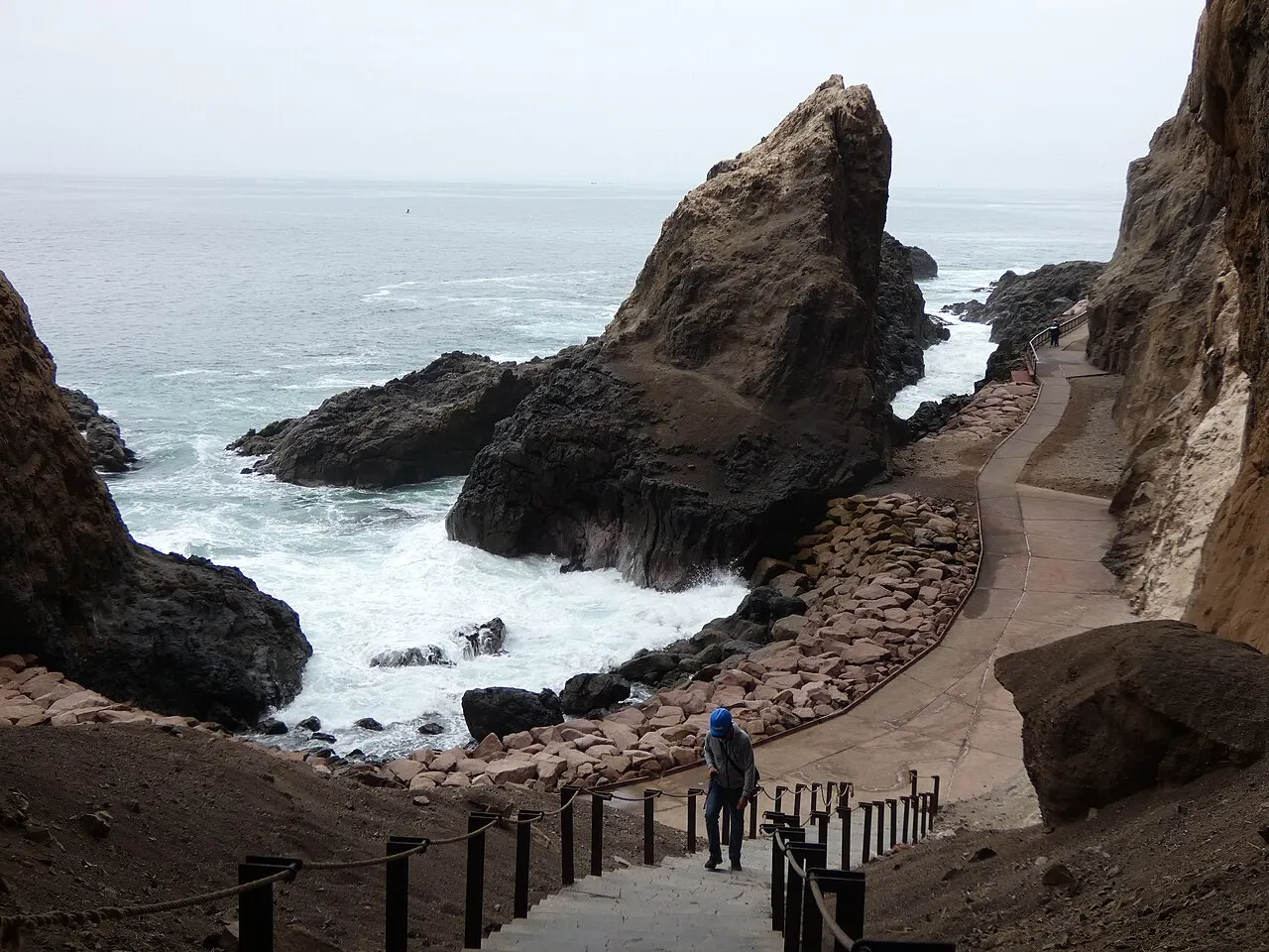 Anzota Caves, Arica, Arica y Parinacota Region, Chile