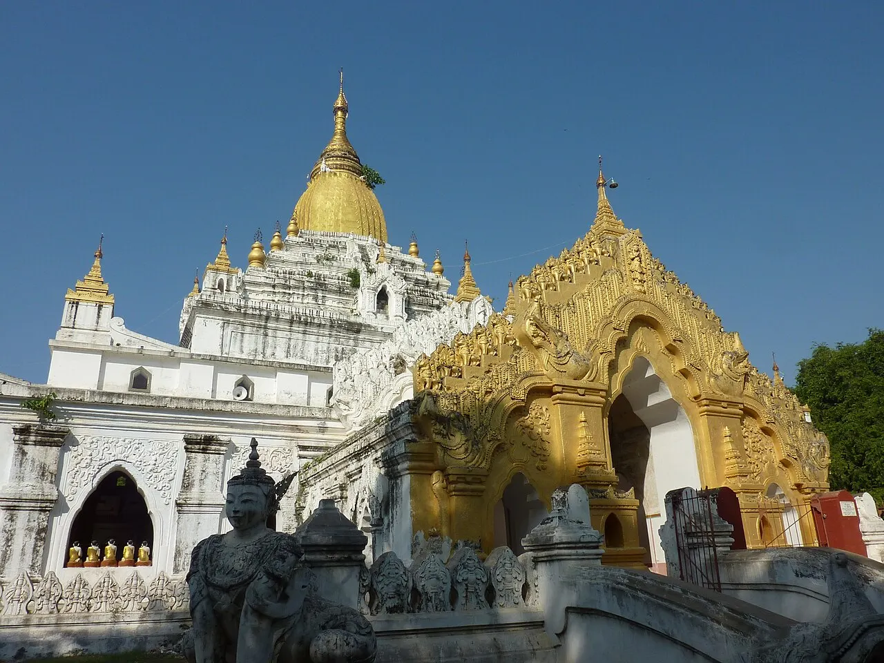 Kyauktawgyi Pagoda, Amarapura, Mandalay Region, Myanmar