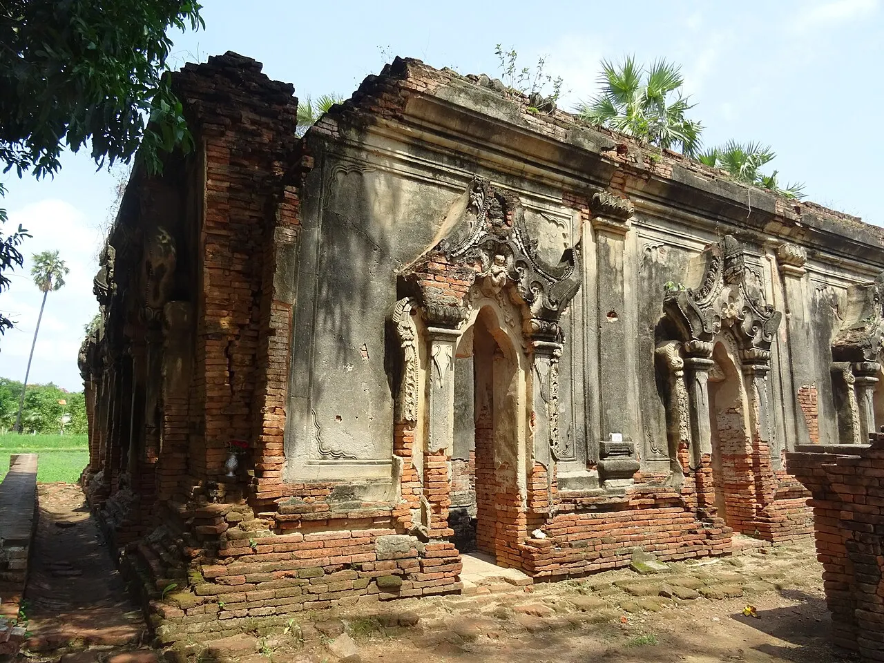 Yadana Hsemee Pagoda Complex, Amarapura, Mandalay Region, Myanmar