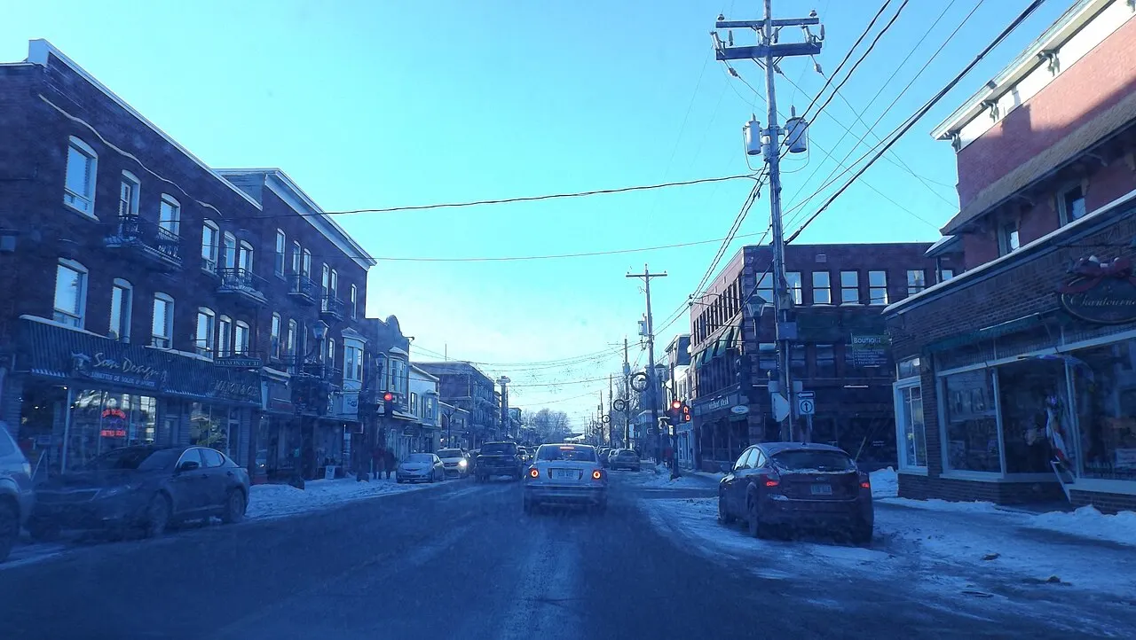 Rue Principale Magog, Magog, Quebec, Canada