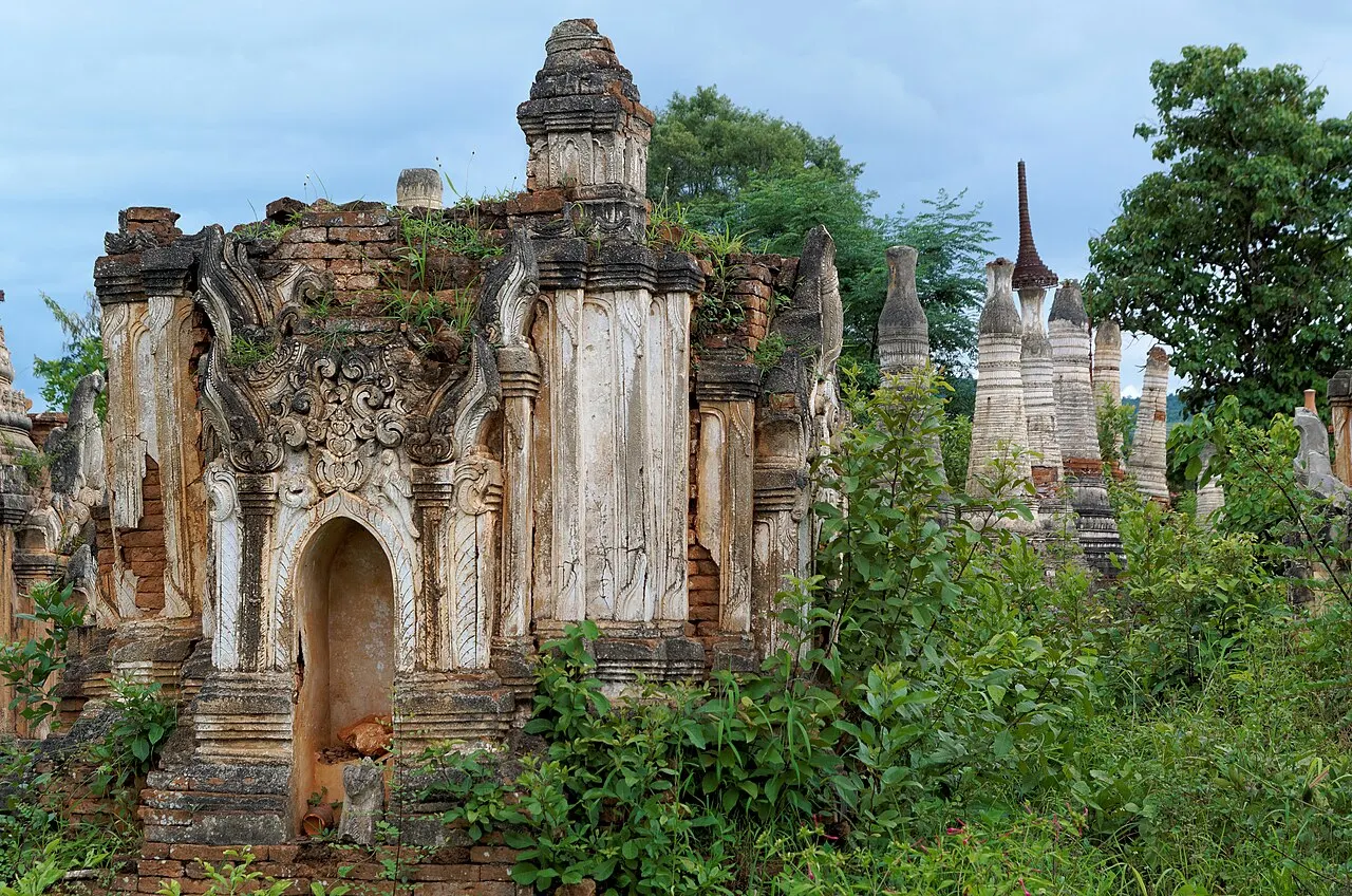 Shwe Indein Pagoda, Nyaungshwe, Shan State, Myanmar