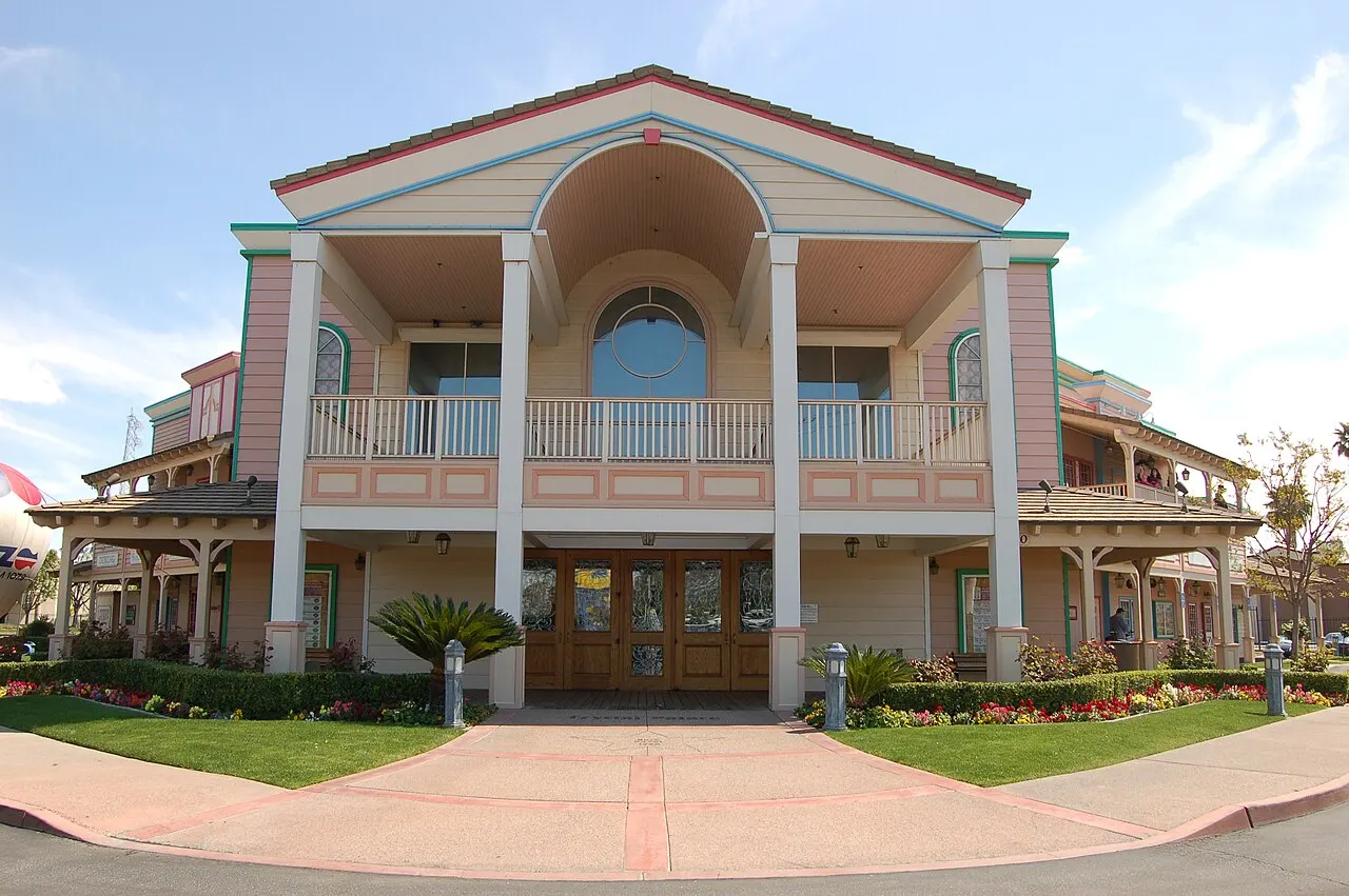 Buck Owens' Crystal Palace, Bakersfield, California, United States