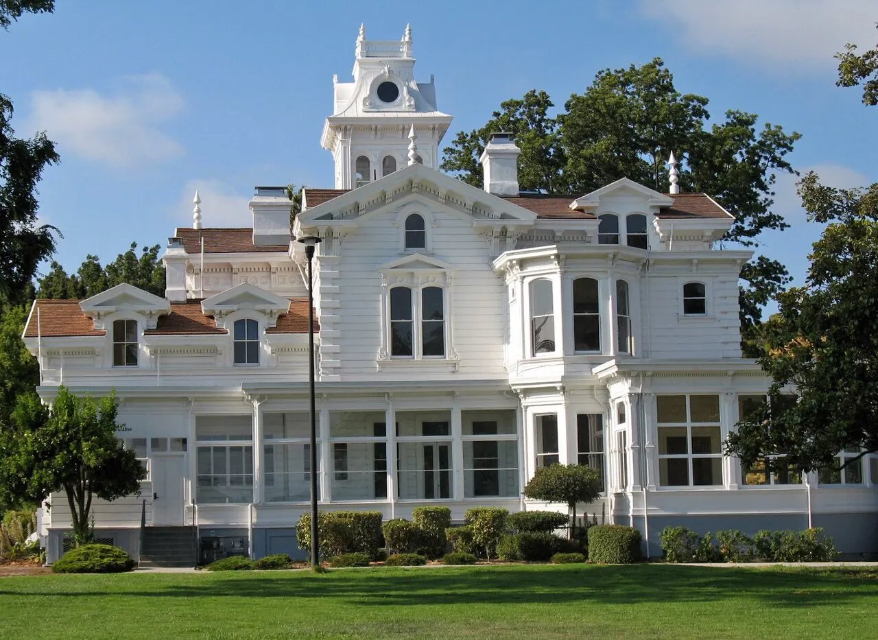 Meek Mansion, Hayward, California, United States