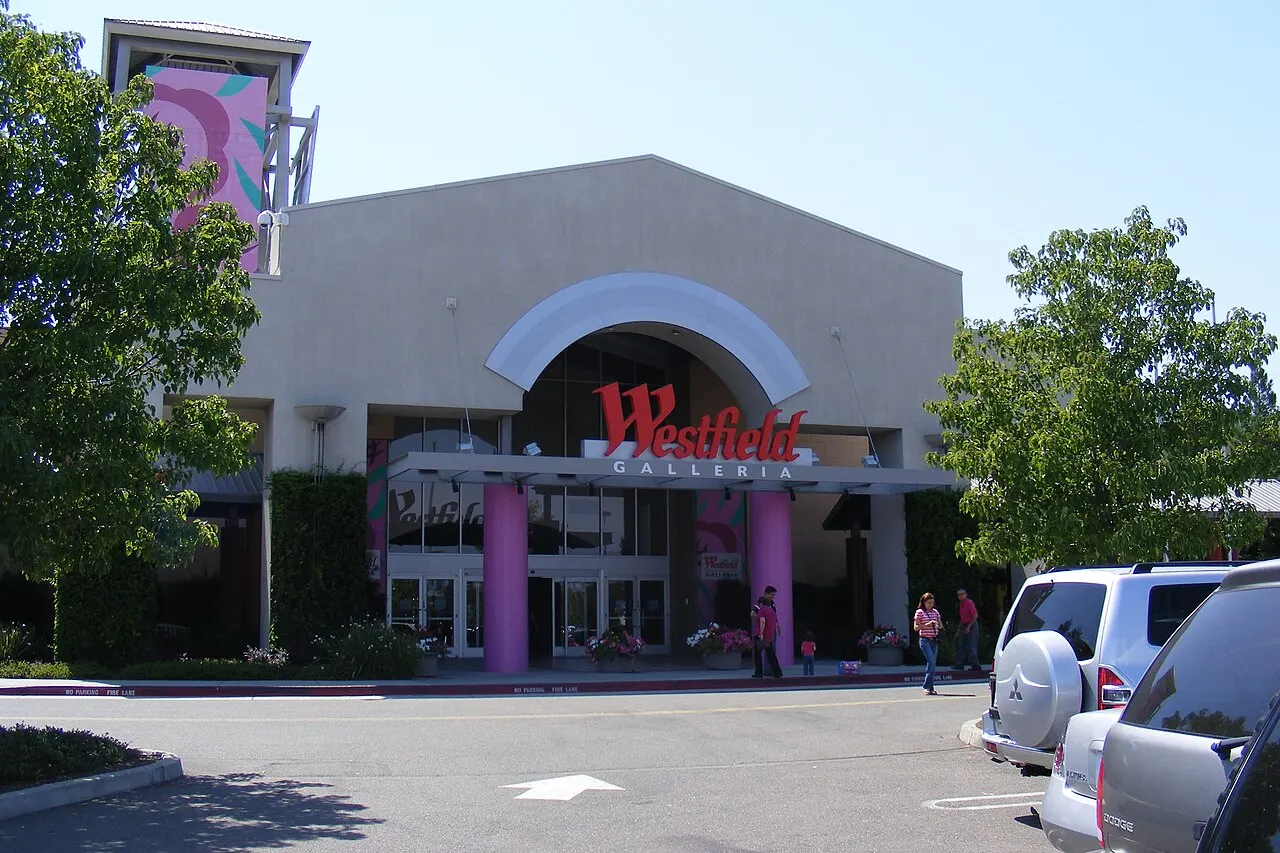 Westfield Galleria at Roseville, Roseville, California, United States