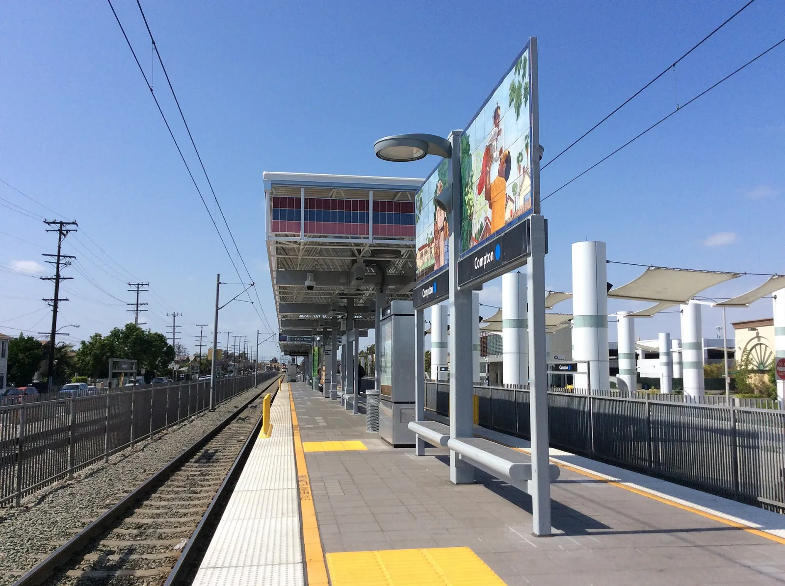 HSY Los Angeles Metro, Compton, Platform View, California