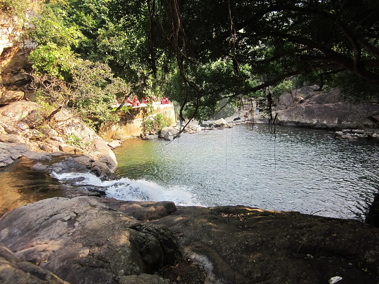 Devkund Waterfall, Baripāda, Odisha, India